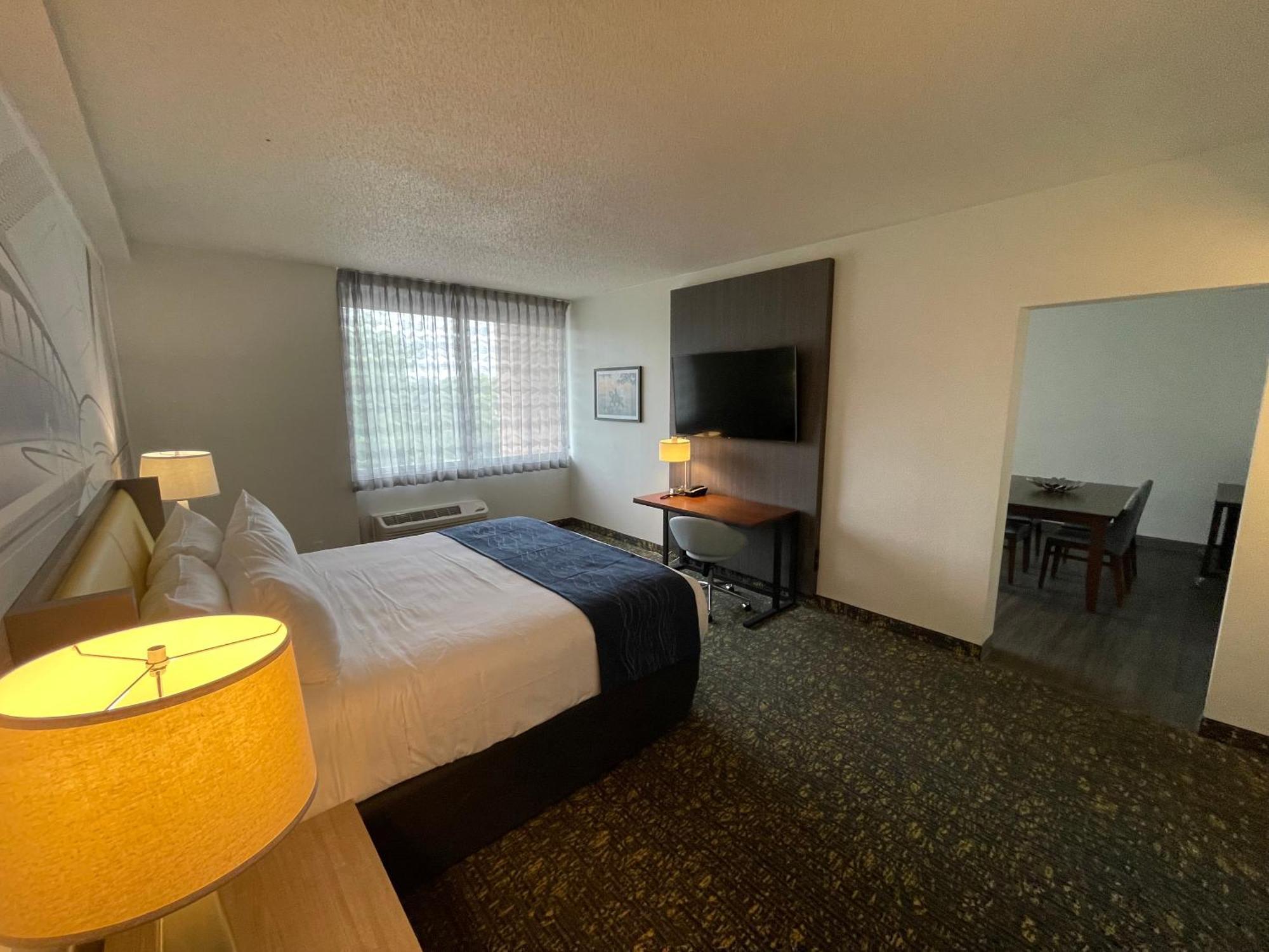 Saint Louis Airport Hotel Woodson Terrace Экстерьер фото