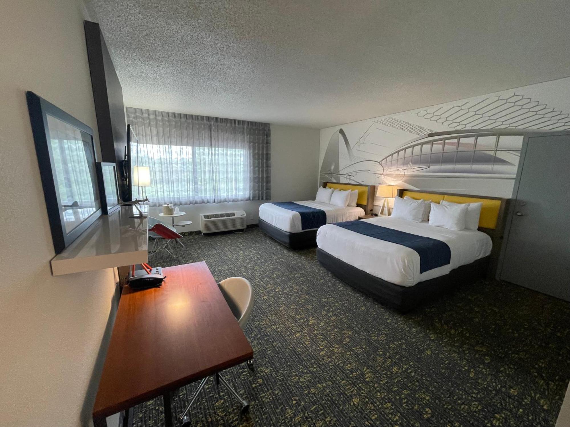 Saint Louis Airport Hotel Woodson Terrace Экстерьер фото