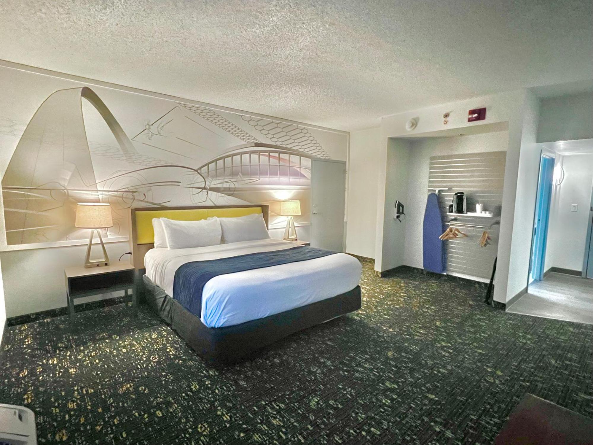 Saint Louis Airport Hotel Woodson Terrace Экстерьер фото