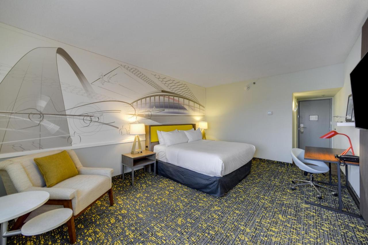 Saint Louis Airport Hotel Woodson Terrace Экстерьер фото
