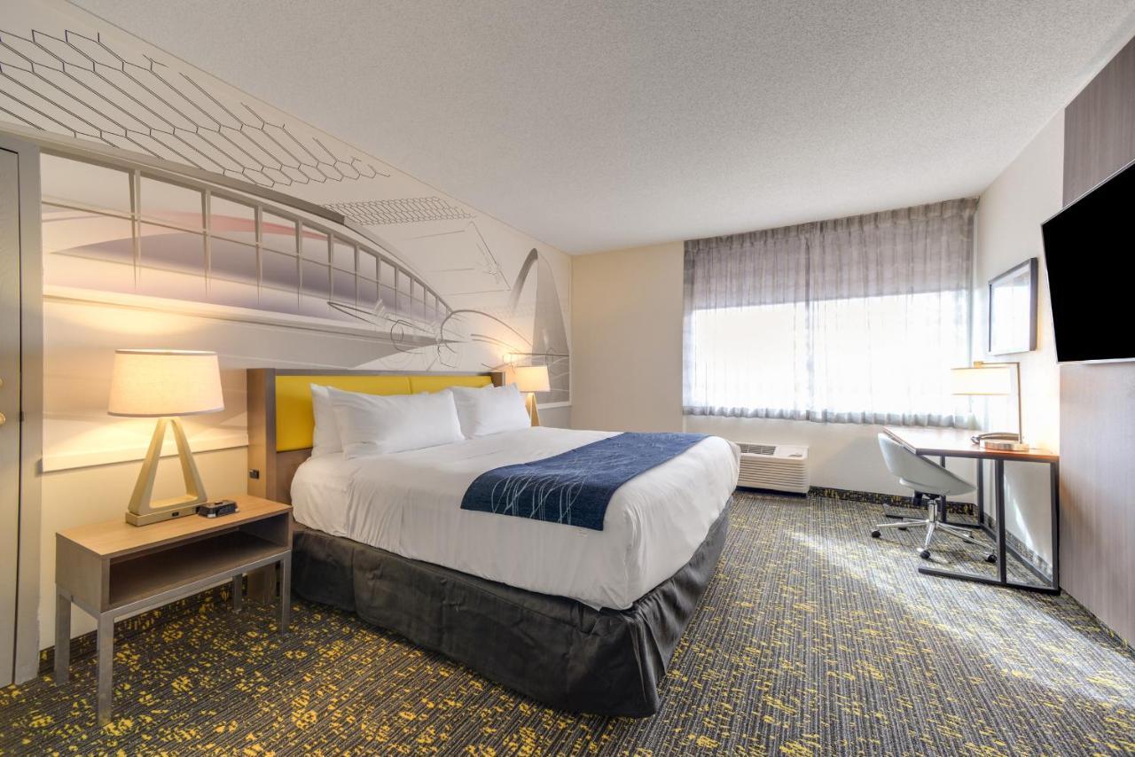 Saint Louis Airport Hotel Woodson Terrace Экстерьер фото