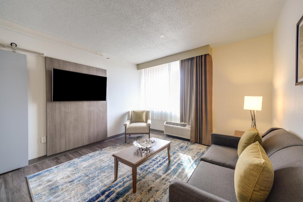 Saint Louis Airport Hotel Woodson Terrace Экстерьер фото